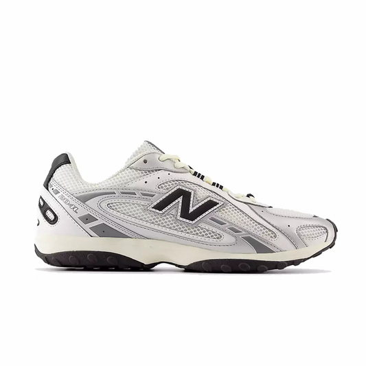 New Balance 204L Silver Metallic Black