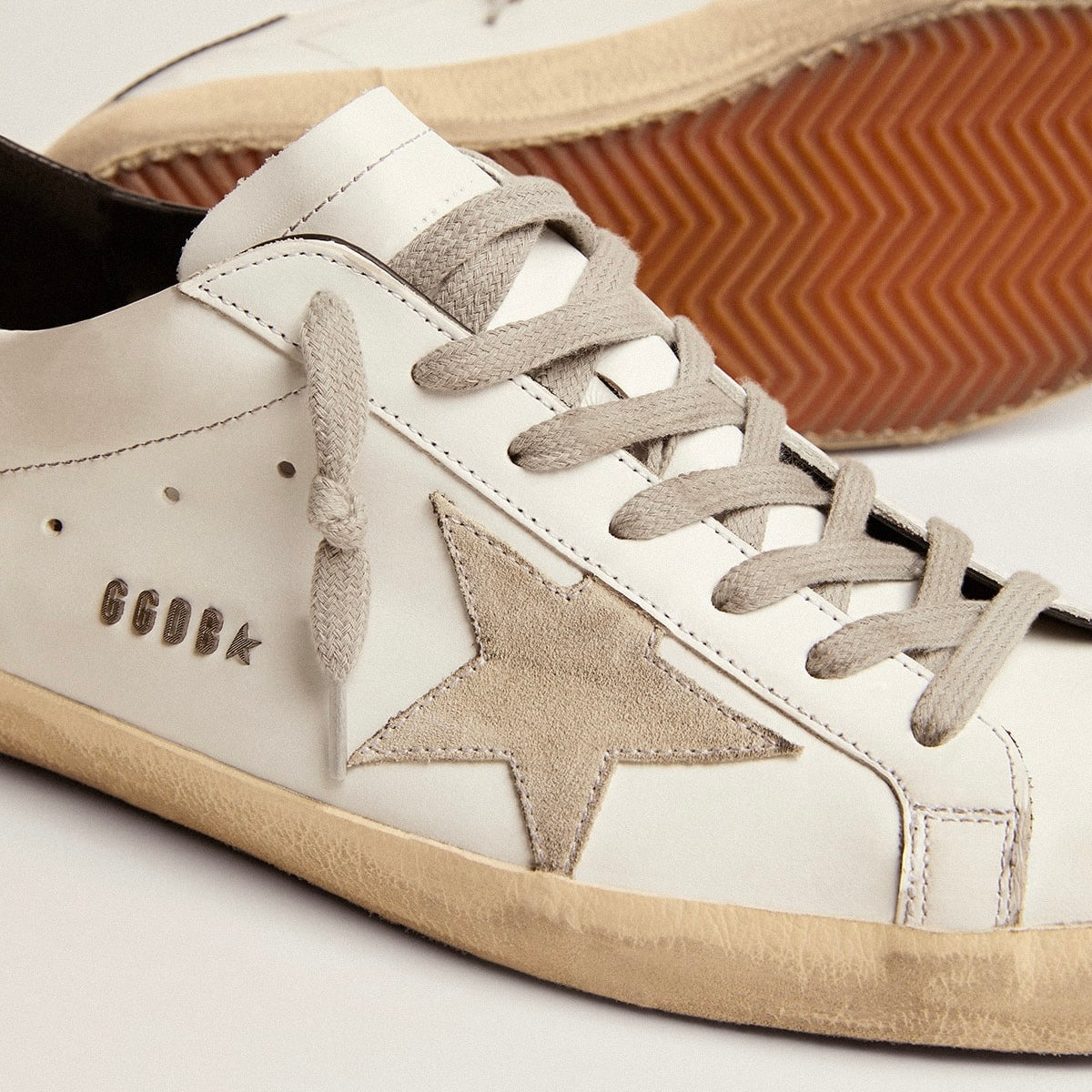 Golden Goose Super-Star with black heel tab and metal stud lettering(Men's)