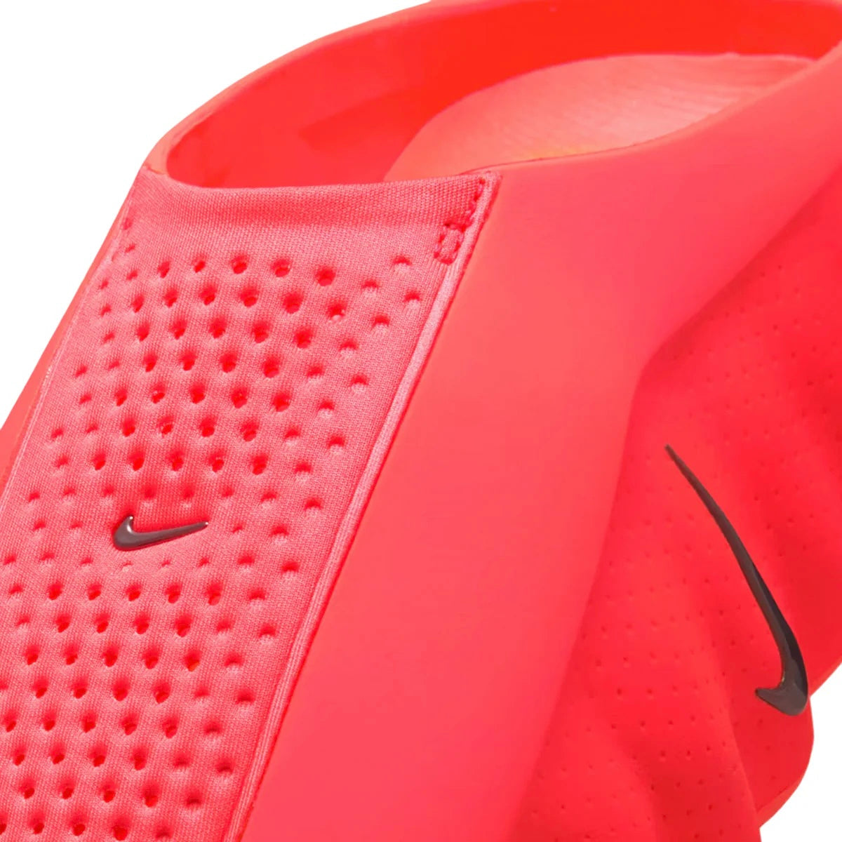 Nike mind 001 solar red