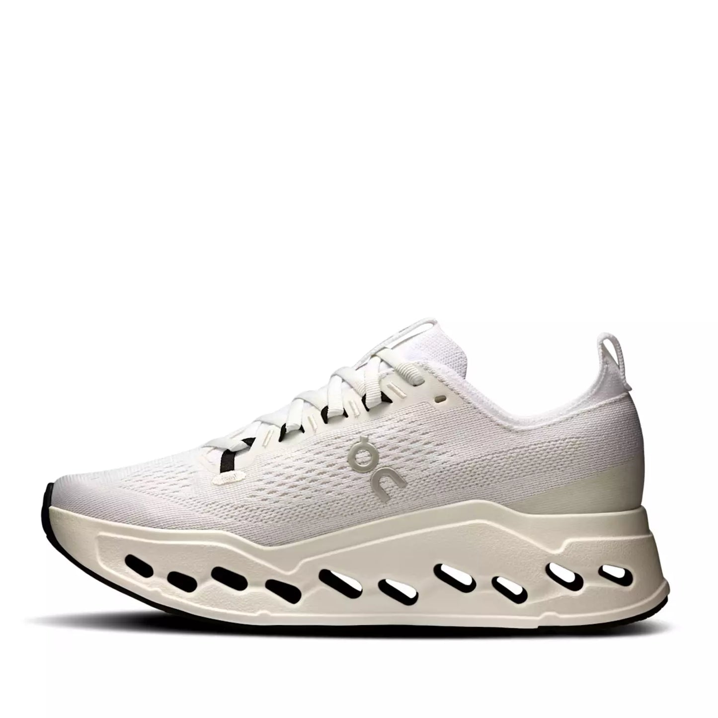 On Running Cloudsurfer Max Ivory Salmon